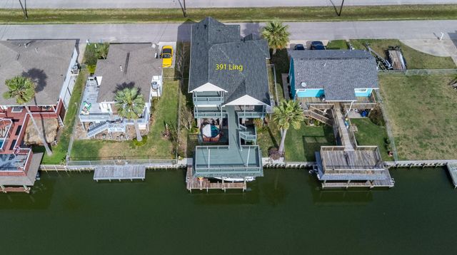 391 Ling Street, Bayou Vista, TX 77563