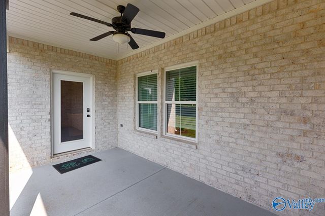 6041 Margie Collins Drive, Owens Cross Roads, AL 35763