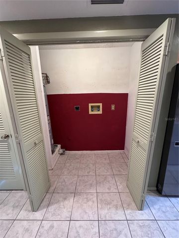 511 LONGFELLOW COURT B, Safety Harbor, FL 34695