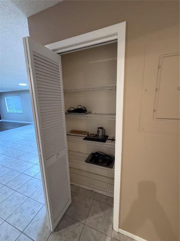 511 LONGFELLOW COURT B, Safety Harbor, FL 34695