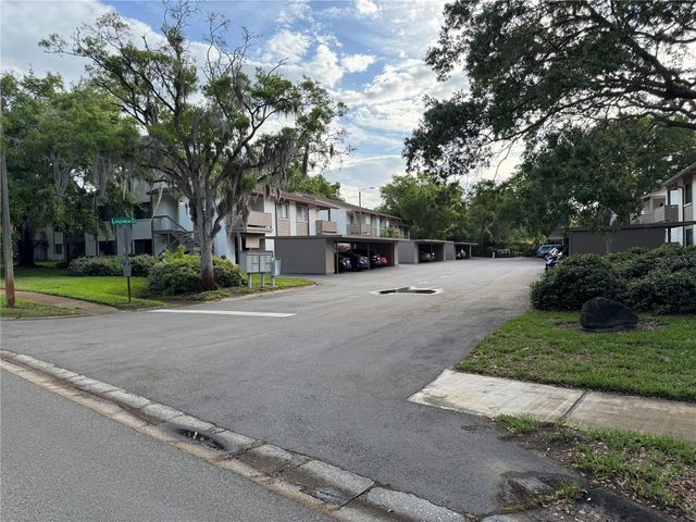511 LONGFELLOW COURT B, Safety Harbor, FL 34695