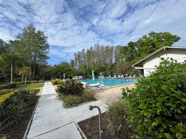 511 LONGFELLOW COURT B, Safety Harbor, FL 34695