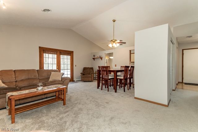 340 Parkway Boulevard, Madison, OH 44057