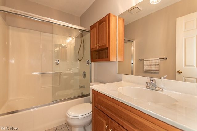 340 Parkway Boulevard, Madison, OH 44057