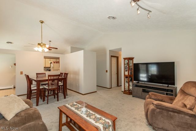 340 Parkway Boulevard, Madison, OH 44057