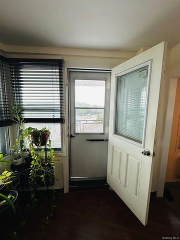 3121 middletown Road 4K, Bronx, NY 10461