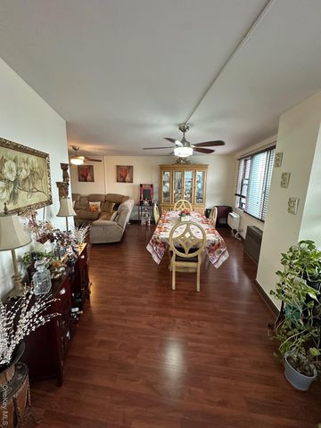 3121 middletown Road 4K, Bronx, NY 10461