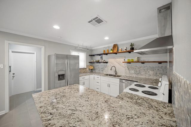 9514 Vilven Lane, Houston, TX 77080