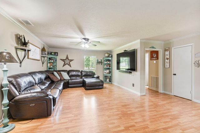 1129 Darby Loop, Conroe, TX 77385