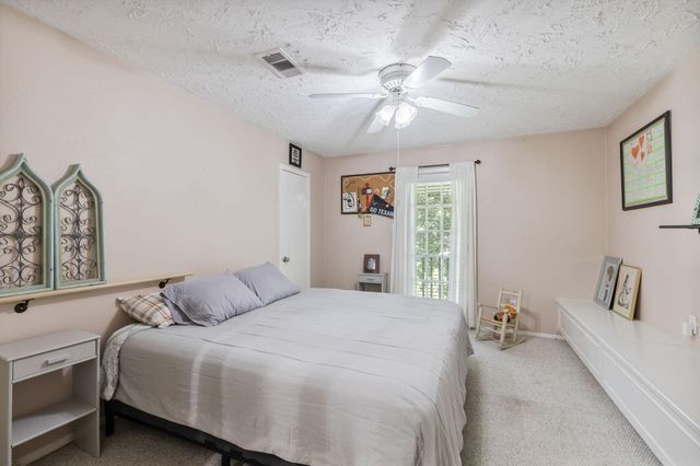 1129 Darby Loop, Conroe, TX 77385