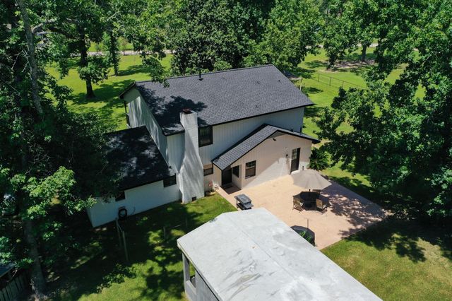 1129 Darby Loop, Conroe, TX 77385