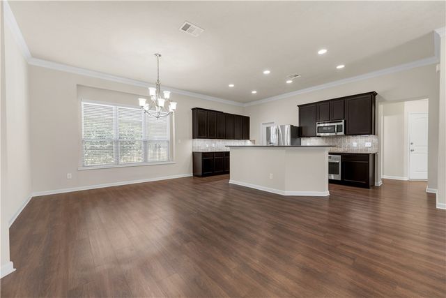 1736 Twin Pond Circle, College Station, TX 77845