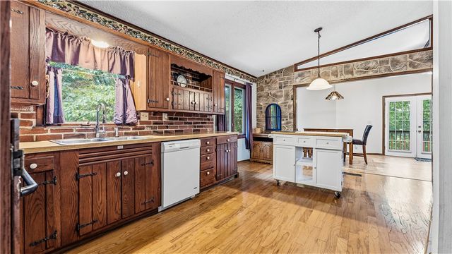 17 Wentworth Drive, Bella Vista, AR 72715