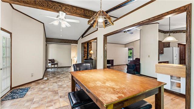 17 Wentworth Drive, Bella Vista, AR 72715