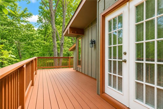 17 Wentworth Drive, Bella Vista, AR 72715