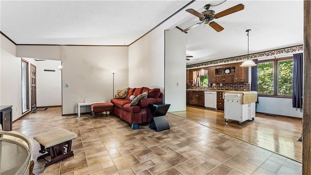 17 Wentworth Drive, Bella Vista, AR 72715