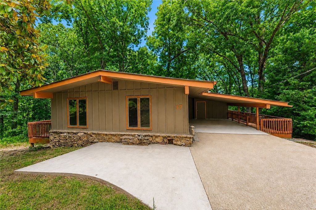 17 Wentworth Drive, Bella Vista, AR 72715