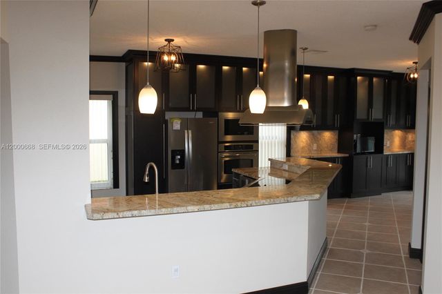 1325 NW 192nd Terrace 1325, Pembroke Pines, FL 33029