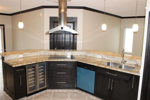 1325 NW 192nd Terrace 1325, Pembroke Pines, FL 33029