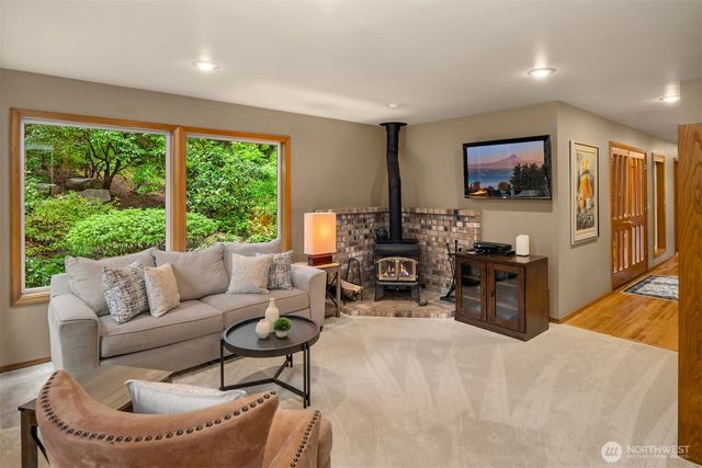 17220 NE 152nd Street, Woodinville, WA 98072