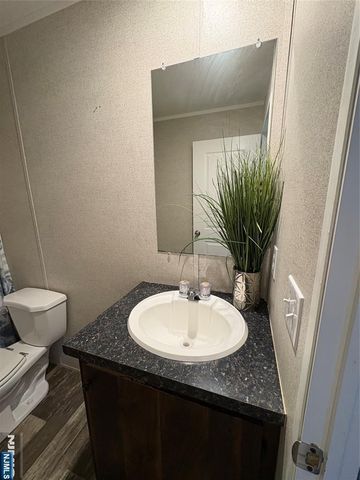 131 Elm, Lodi, NJ 07644