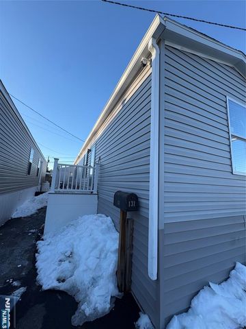 131 Elm, Lodi, NJ 07644