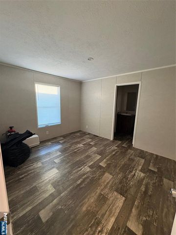 131 Elm, Lodi, NJ 07644