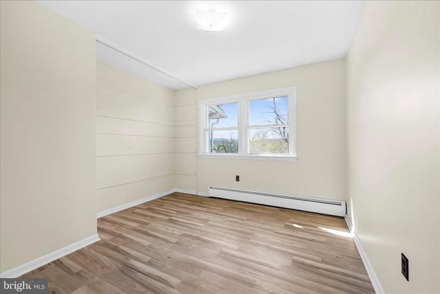 515 PINE HILL DR, Pine Grove, PA 17963