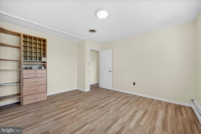 515 PINE HILL DR, Pine Grove, PA 17963