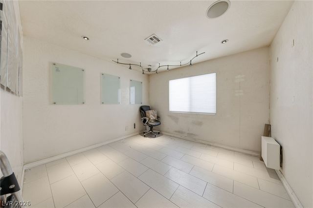 2921 Autumn Haze Lane, Las Vegas, NV 89117