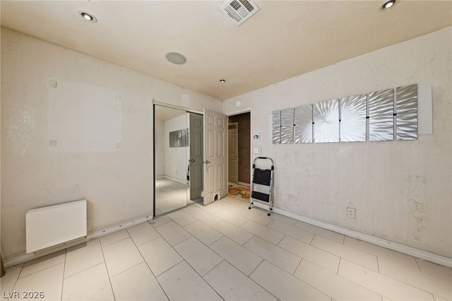 2921 Autumn Haze Lane, Las Vegas, NV 89117