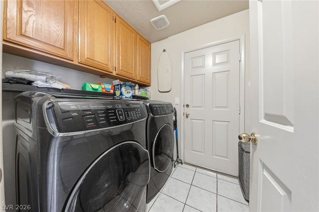 2921 Autumn Haze Lane, Las Vegas, NV 89117