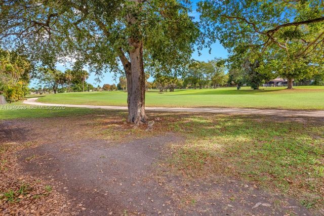 13121 SW 95th Ave, Miami, FL 33176