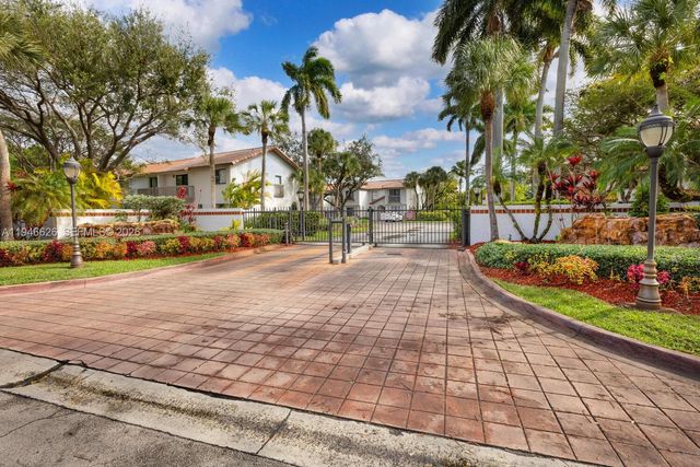 13121 SW 95th Ave, Miami, FL 33176