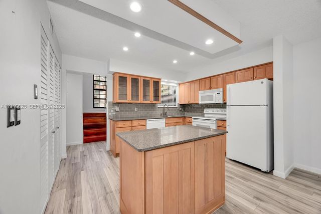 13121 SW 95th Ave, Miami, FL 33176