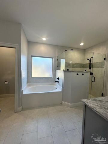 4825 Royal Pines Dr, Pace, FL 32571