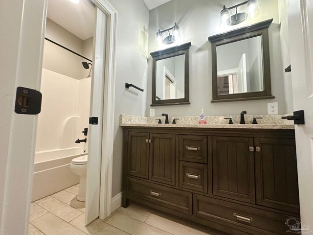 4825 Royal Pines Dr, Pace, FL 32571