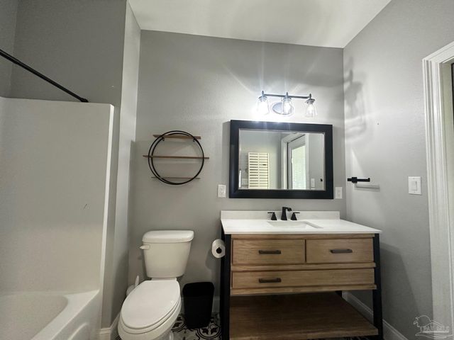 4825 Royal Pines Dr, Pace, FL 32571