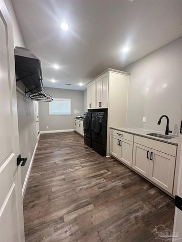 4825 Royal Pines Dr, Pace, FL 32571