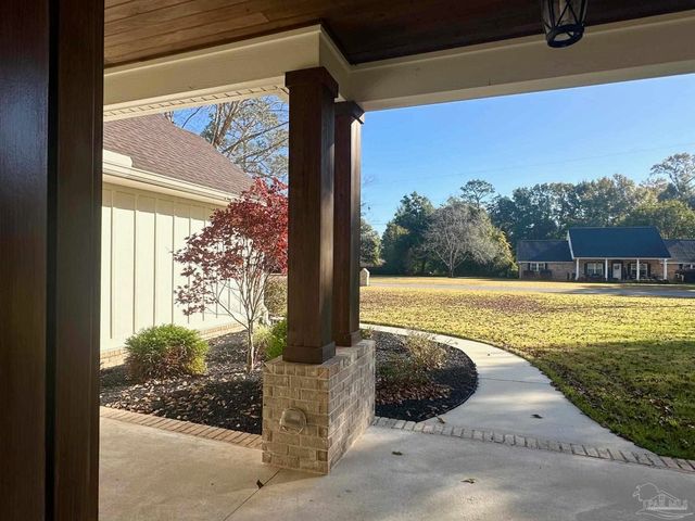 4825 Royal Pines Dr, Pace, FL 32571