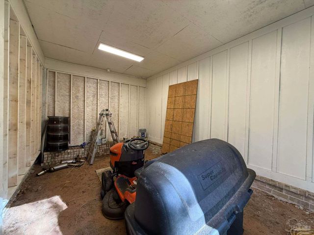 4825 Royal Pines Dr, Pace, FL 32571