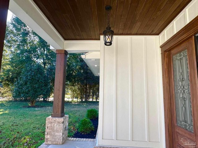 4825 Royal Pines Dr, Pace, FL 32571