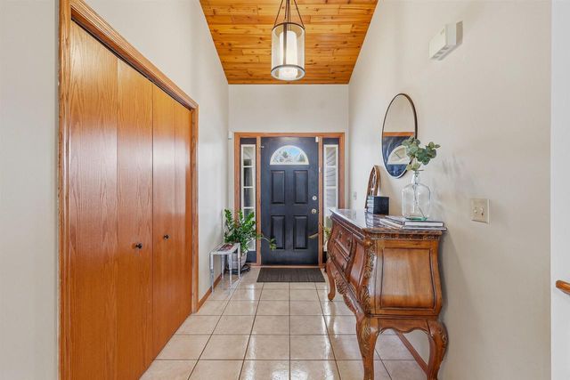321 Morgan Lane, Beaver Dam, WI 53916