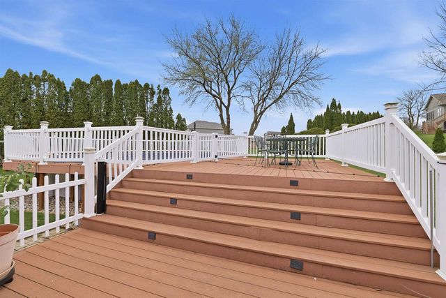 321 Morgan Lane, Beaver Dam, WI 53916