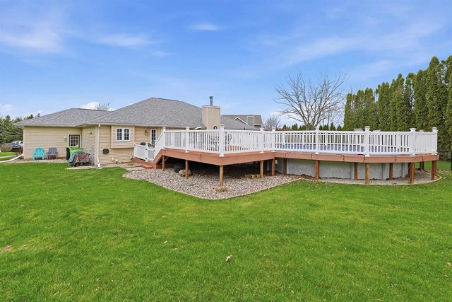 321 Morgan Lane, Beaver Dam, WI 53916
