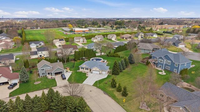 321 Morgan Lane, Beaver Dam, WI 53916