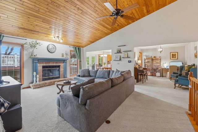 321 Morgan Lane, Beaver Dam, WI 53916