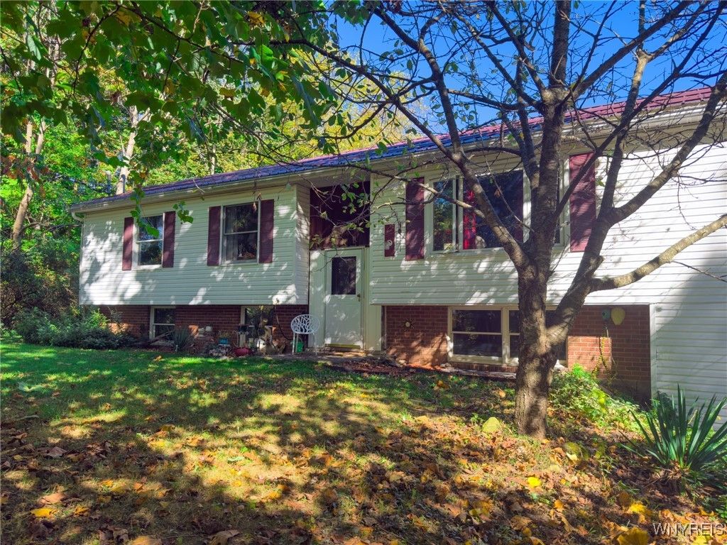 2245 Thomas Road, Sheldon, NY 14167