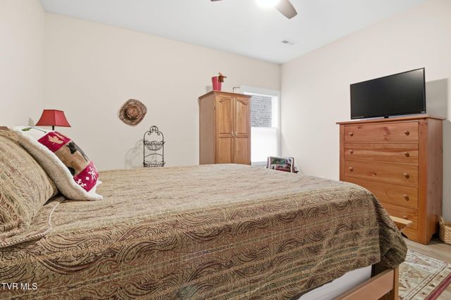 1839 Top Sail Court, Kingsport, TN 37664