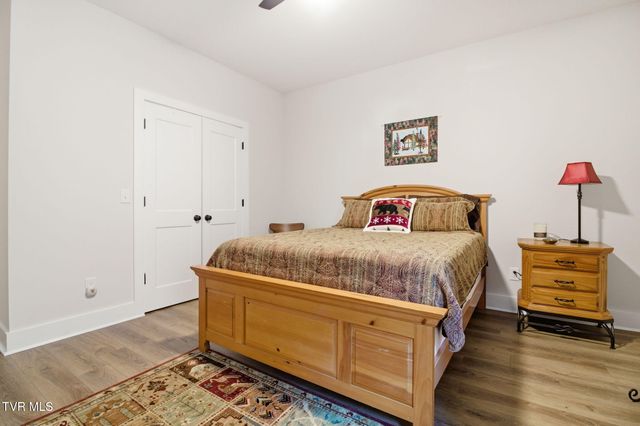 1839 Top Sail Court, Kingsport, TN 37664